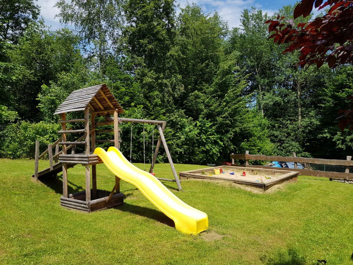 Caloroczne Domki Nad Zatoka Polańczyk Esterno foto